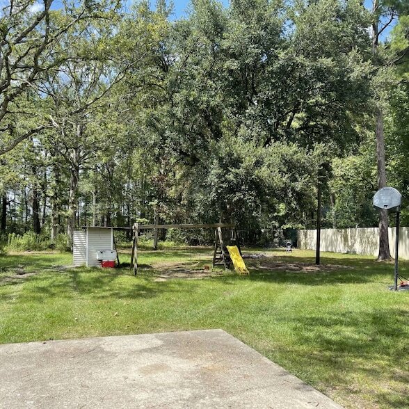 Building Photo - 20455 Perrilloux Rd