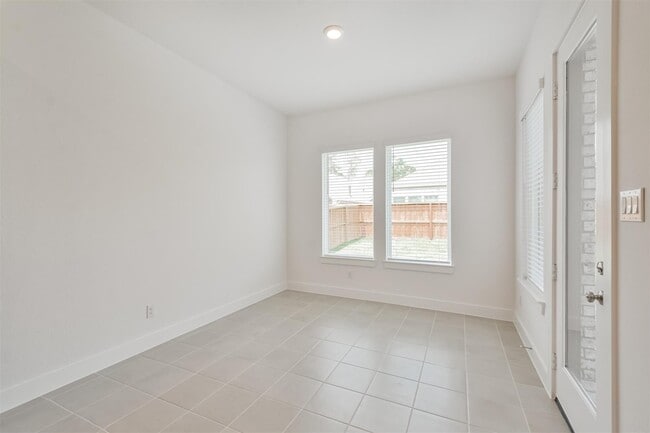 Building Photo - 7216 Stillmeadow Grv Dr