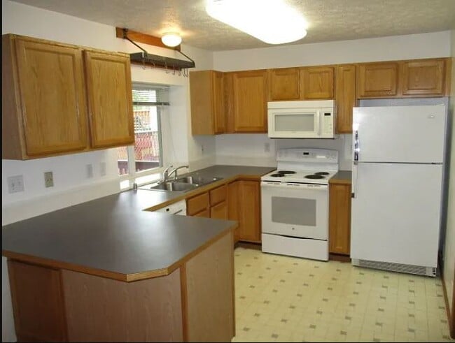 Building Photo - 4007 E 34th Ave