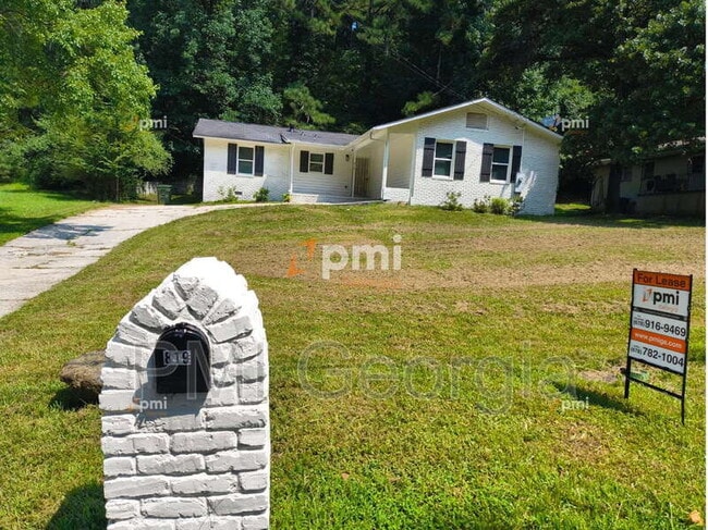 Primary Photo - 819 Forrest Cir SE