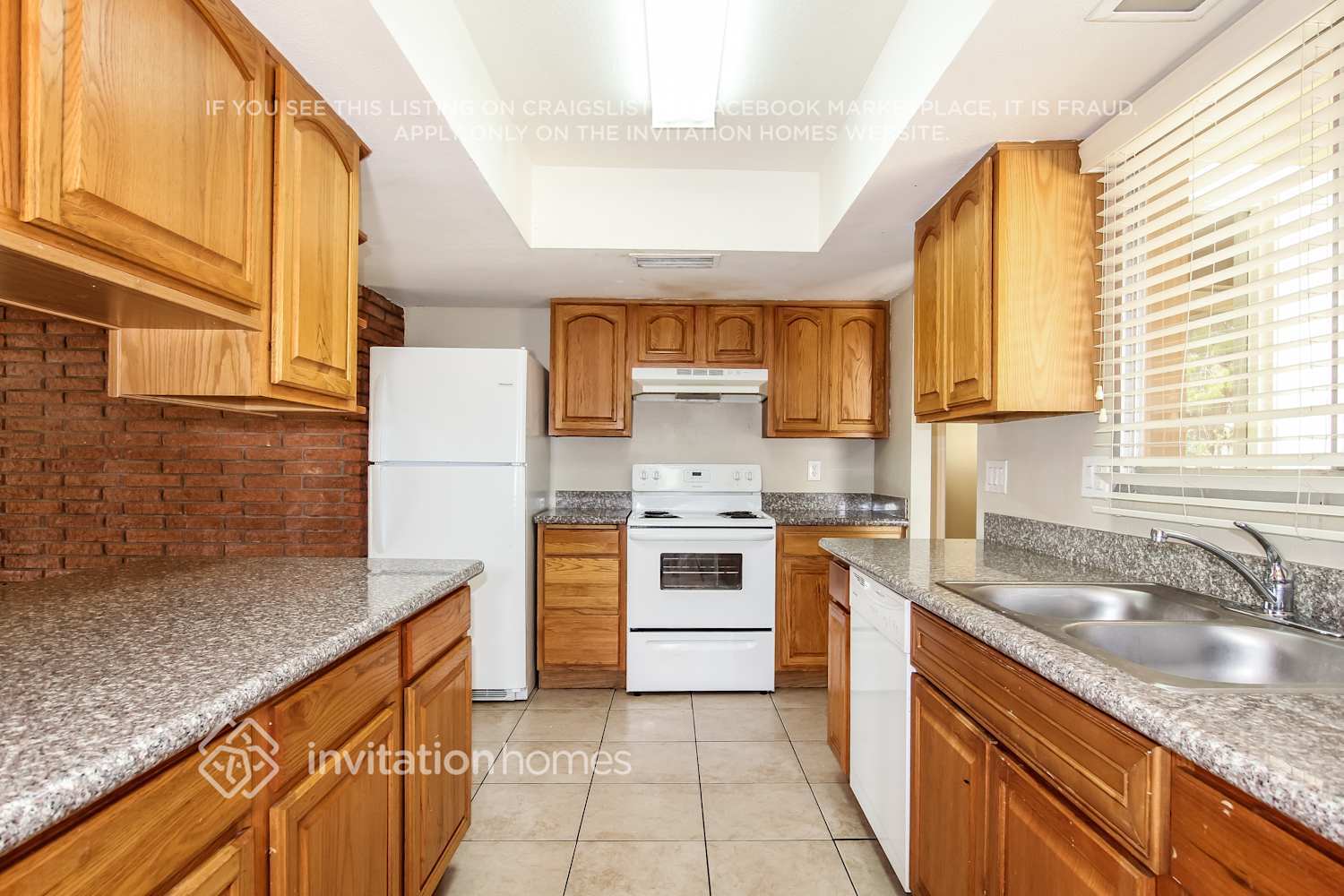 Building Photo - 5746 N 41st Dr