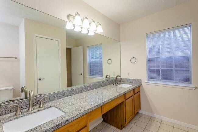 Building Photo - 9206 Towerstone Dr