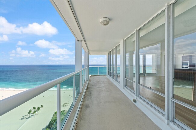 Building Photo - 2100 S Ocean Ln