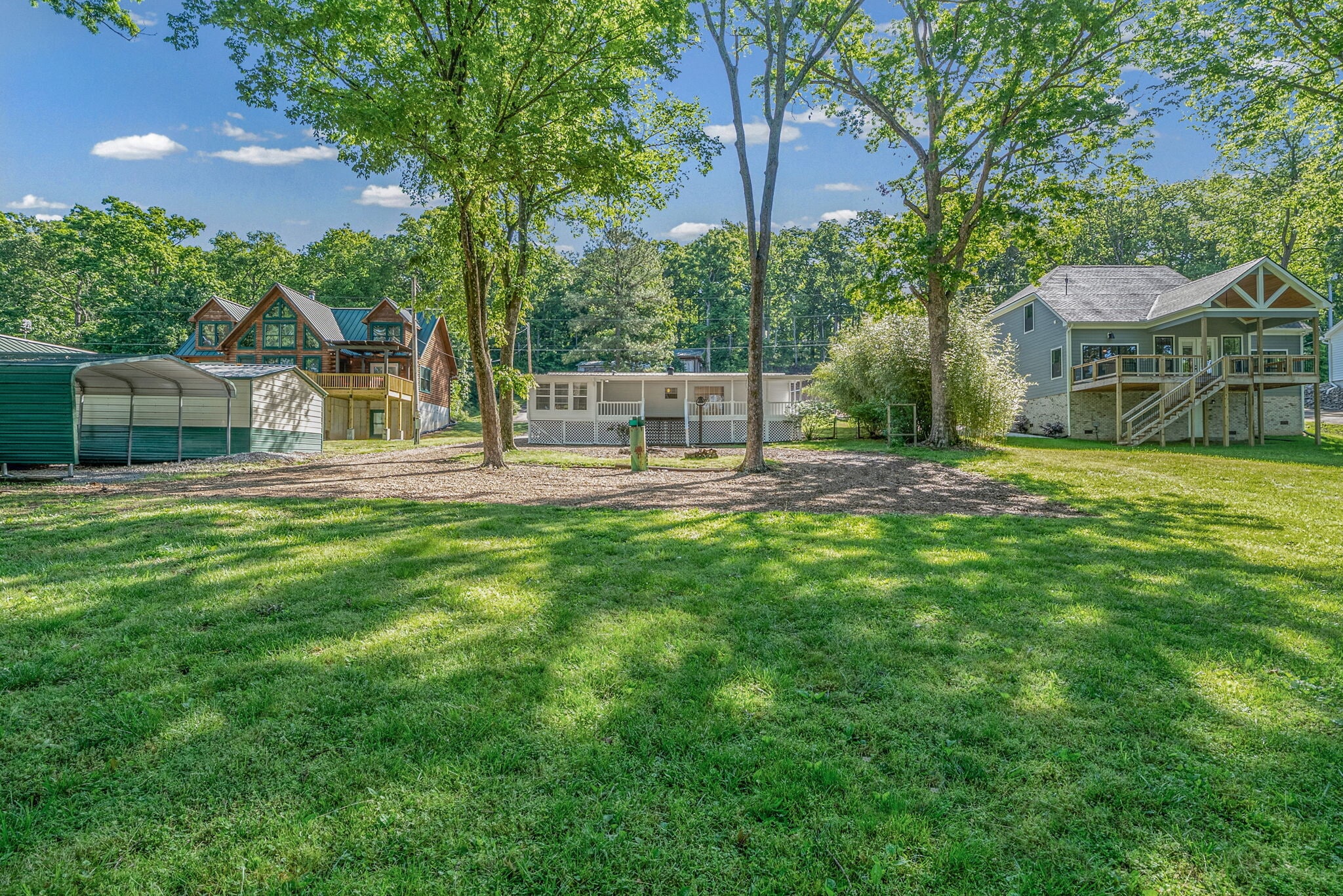 Building Photo - 315 Riverview Dr