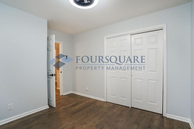 Building Photo - Spacious 3-Bed, 2.5-Bath Single Family Home with Modern Finishes & Back Deck