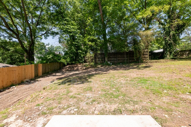 Building Photo - 450 Paines Ave NW