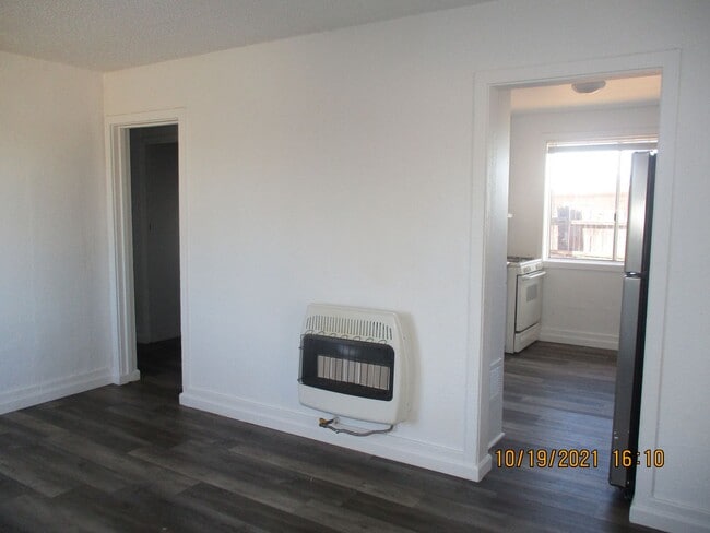 Building Photo - 540 North Ave