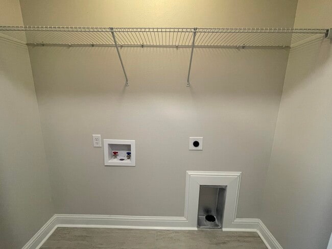 Building Photo - 42882 Ida Coon Cir