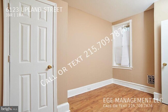 Building Photo - BEAUTIFUL 3 bed HOME w/ Large Backyard & L...