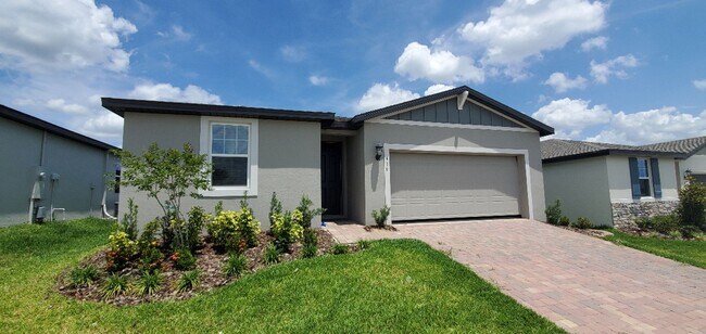 Primary Photo - Like New!!! 3-Bedroom, 2-Bathroom in Winte...