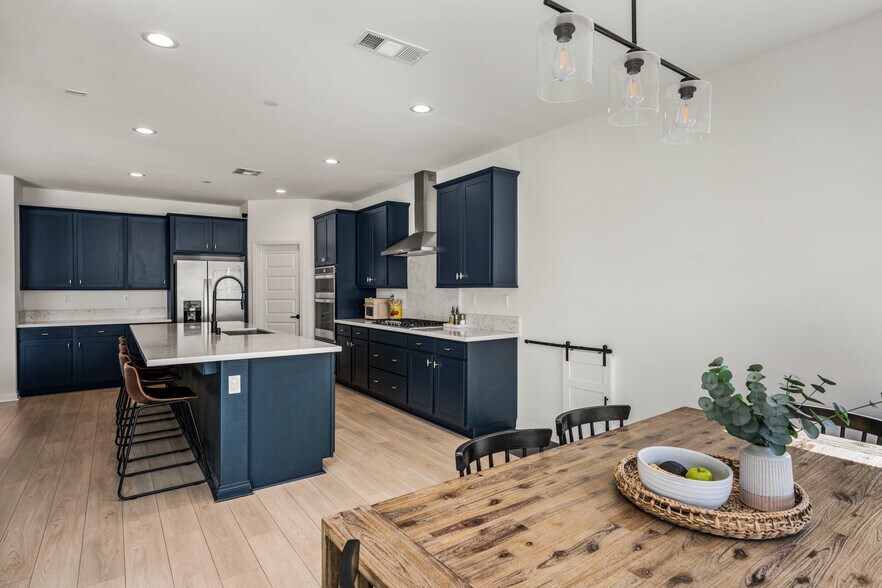 Building Photo - 29807 Pumpwood Ct