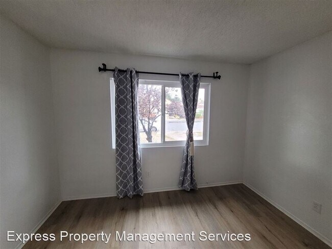 Building Photo - 1851 Eucalyptus St