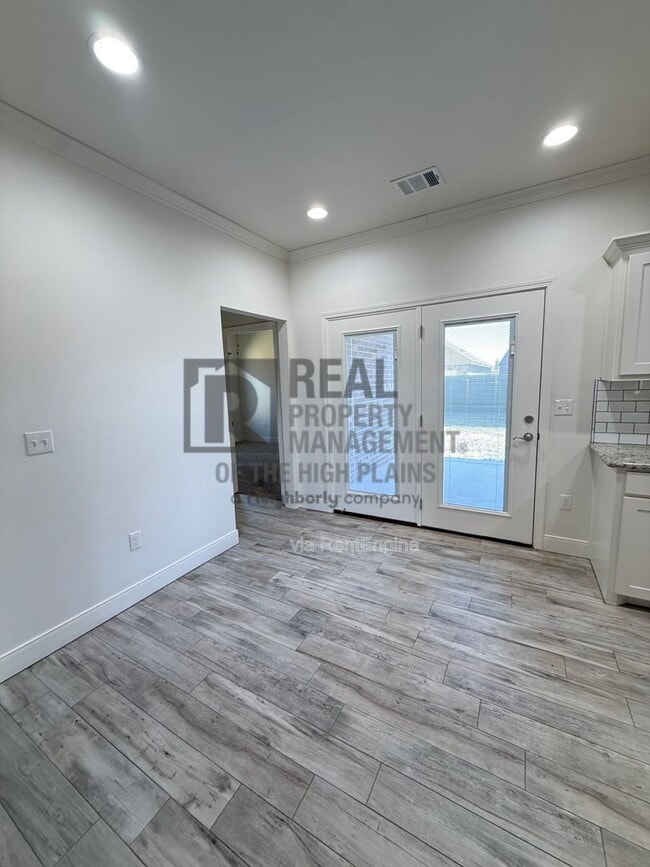 Building Photo - 9503 Westin Dr