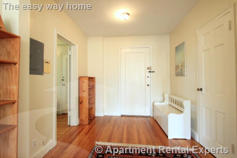 Building Photo - 16 Ware St