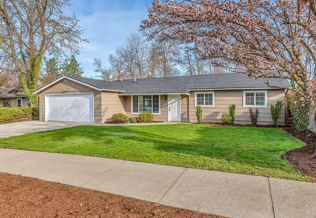 Building Photo - 2725 Randolph St