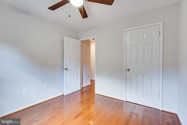 Building Photo - 6867 Williamsburg Pond Ct