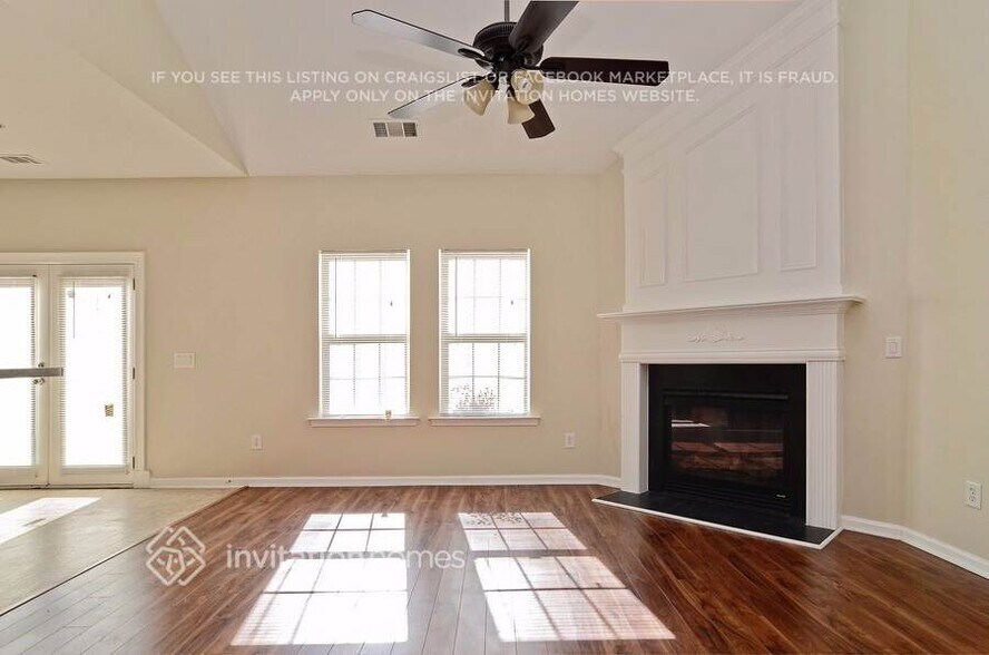 Building Photo - 7718 Parkside Dr