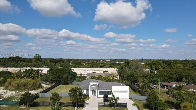 Building Photo - 18961 SW 359th St