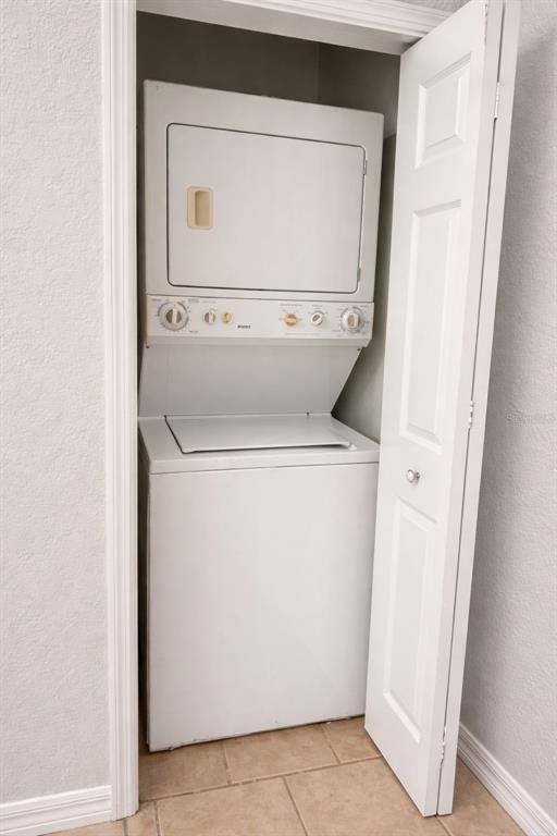 Building Photo - 341 Port Pleasant Dr