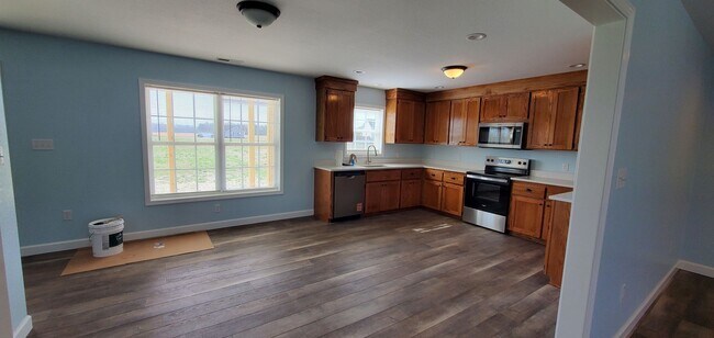 Building Photo - Beautiful New Construction Home with Spacious Layout