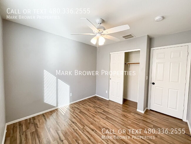 Building Photo - 1255 E Elm Rd