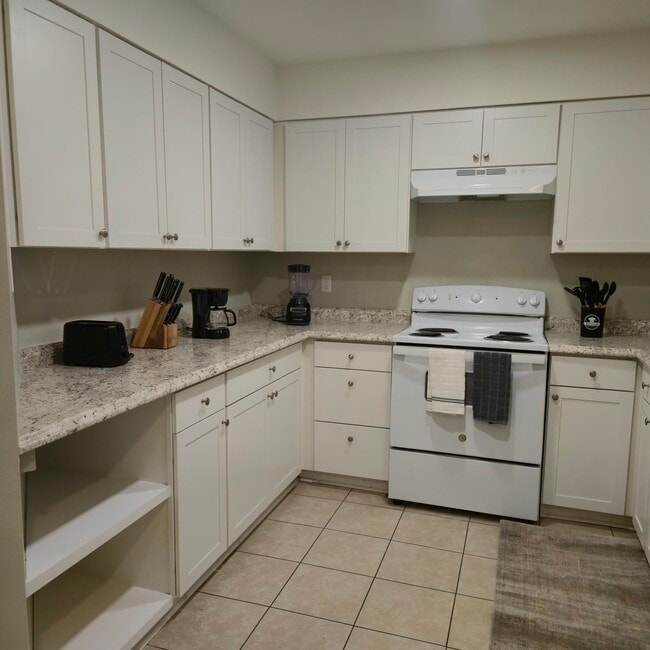 Building Photo - 348 Woodham Ct