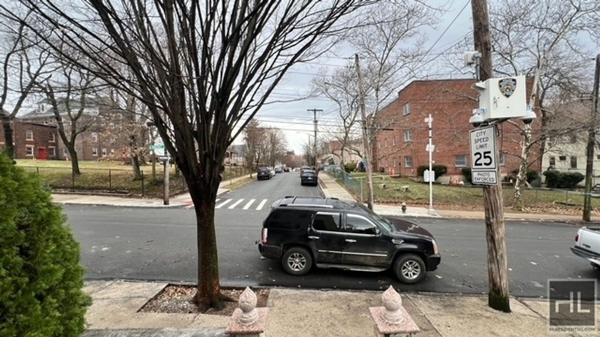 Building Photo - NORTH BURGHER AVENUE