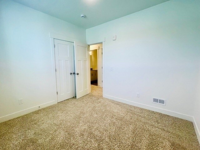 Building Photo - 13713 S Hanley Ln