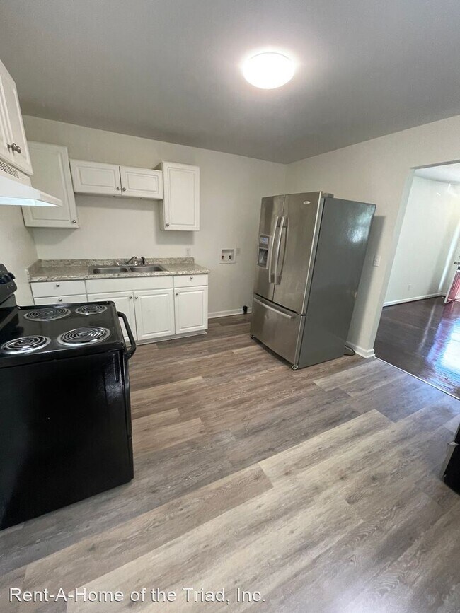 Building Photo - 3 br, 1 bath House - 1405 Bethlehem Lane