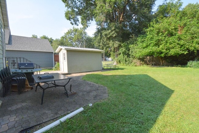 Building Photo - 1 Bed, 1 Bath Home for Rent – Near Mayo Clinic & Downtown