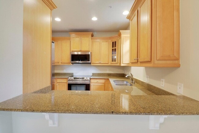 Building Photo - 12643 SE Old Cypress Dr