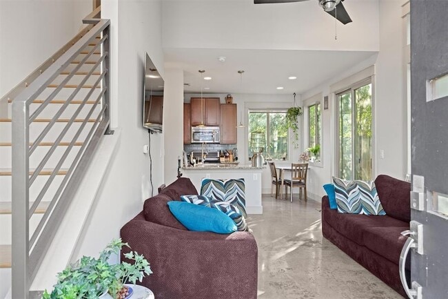 Building Photo - 5007 Delores Ave