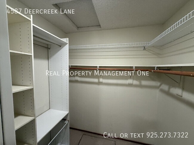 Building Photo - 4587 Deercreek Ln