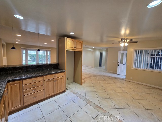 Building Photo - 10362 Shalom Dr