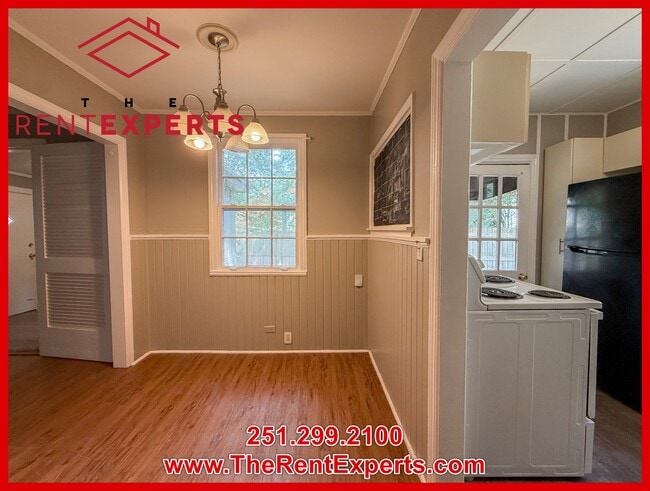 Building Photo - 5005 N Hillwood Cir