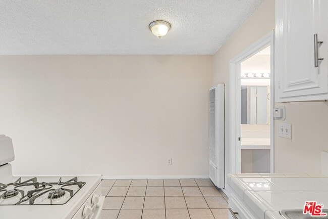 Building Photo - 2435 2nd St