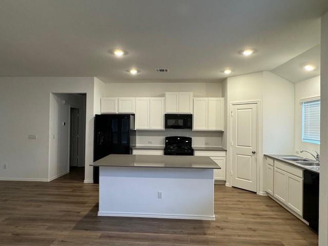 Building Photo - 222 Carmello