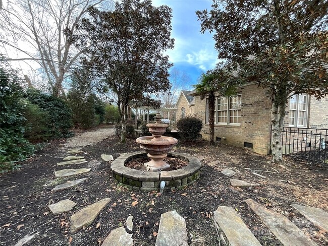 Building Photo - 3100 Sea Island Ln