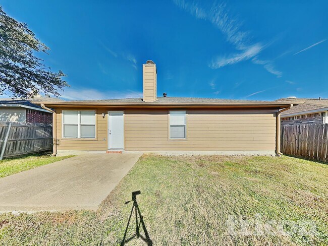 Building Photo - 304 Dakota Dr