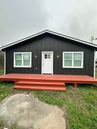 Building Photo - 8223 Wallis St