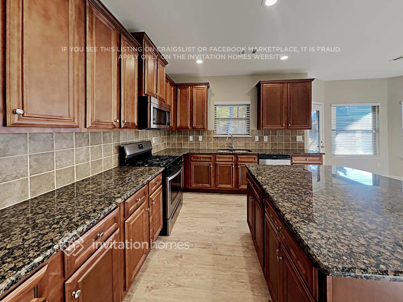 Building Photo - 440 Cleburne Pl
