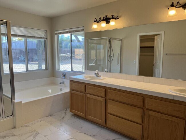 Building Photo - 25805 McLaughlin Rd