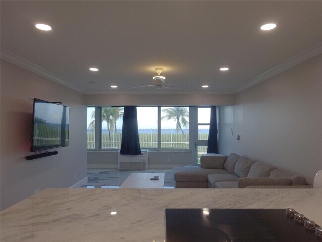 Building Photo - 8 Briny Ave