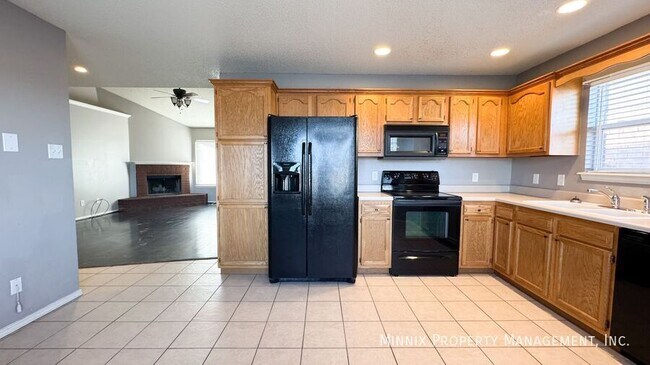 Building Photo - 10604 Boston Ave