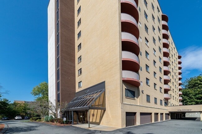Building Photo - 2500 Mystic Valley Pkwy