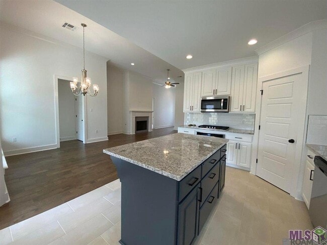 Building Photo - 30156 Sanctuary Blvd