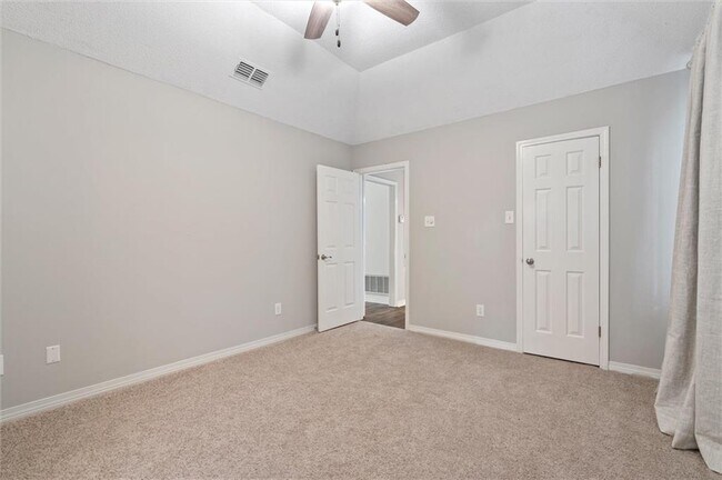 Building Photo - 1051 McNeil Ave
