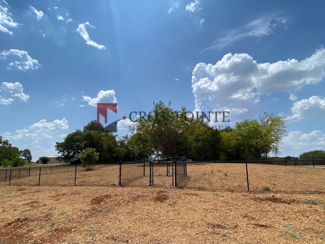 Building Photo - 1/2 Off Your First Full Months Rent - Luxury 3 Bedroom 2.5 Bath Townhome in Bullard, TX!