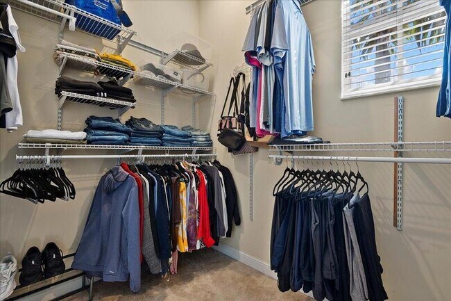 Building Photo - 82 Stoney Dr