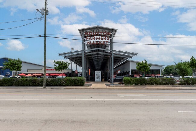 Building Photo - 1209 Cabell St